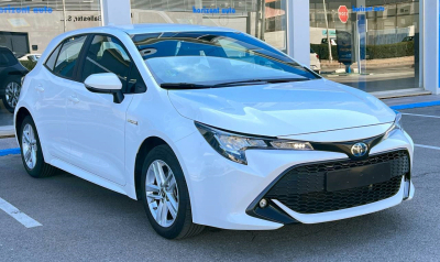 <b>Toyota Corolla </b><br>Active Tech 125H Auto  125cv Blanco