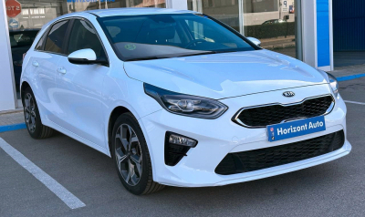 <b>KIA Ceed </b><br>Tech 120cv Blanco