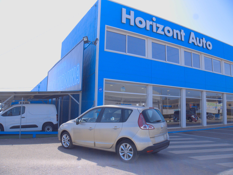 Renault Scenic 2.0DCi Automática 150cv Beige metalizado