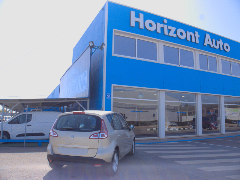 Renault Scenic 2.0DCi Automática 150cv Beige metalizado
