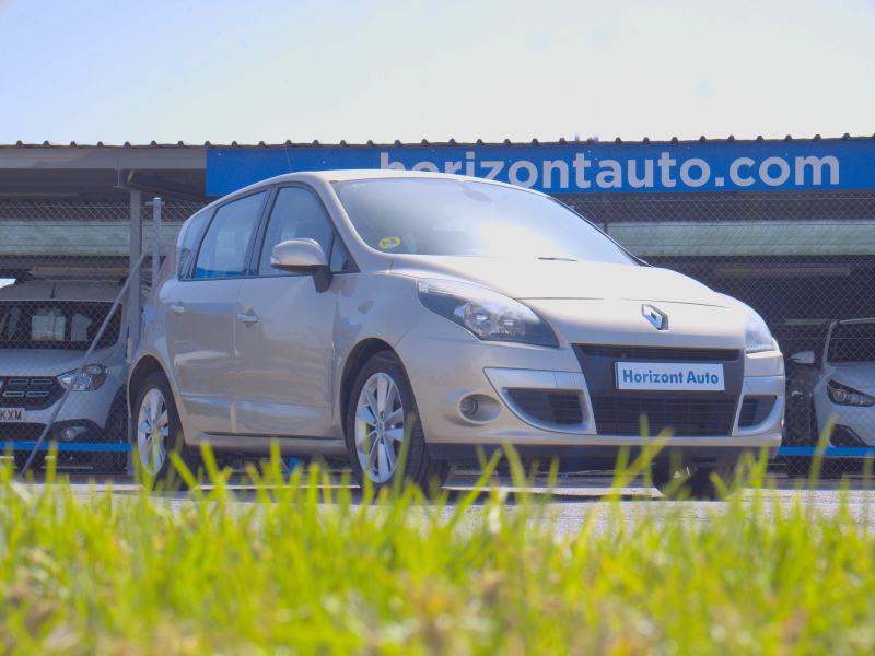 Renault Scenic 2.0DCi Automática 150cv Beige metalizado