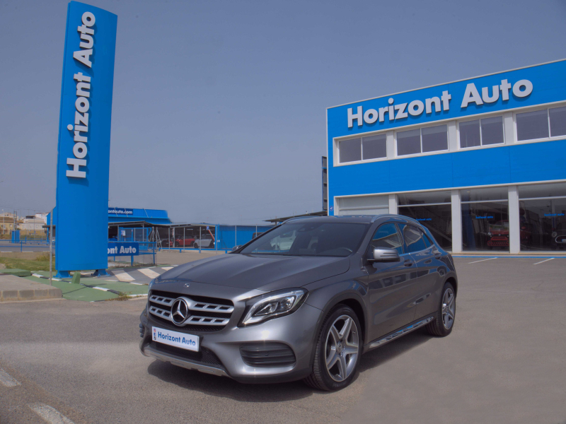 Mercedes-Benz GLA Auto + Levas 1.6i 122cv Gris metalizado