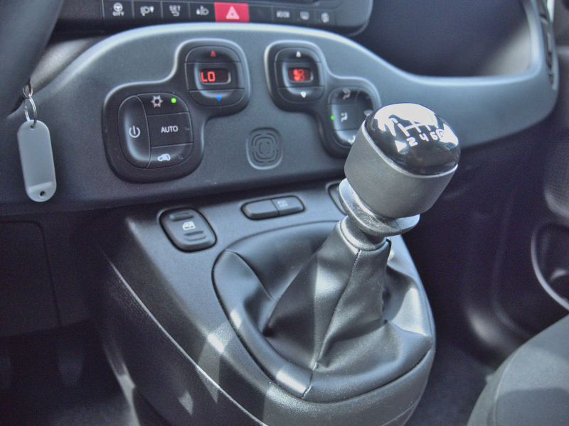 Fiat Panda 1.0 hybrid 70cv Gris