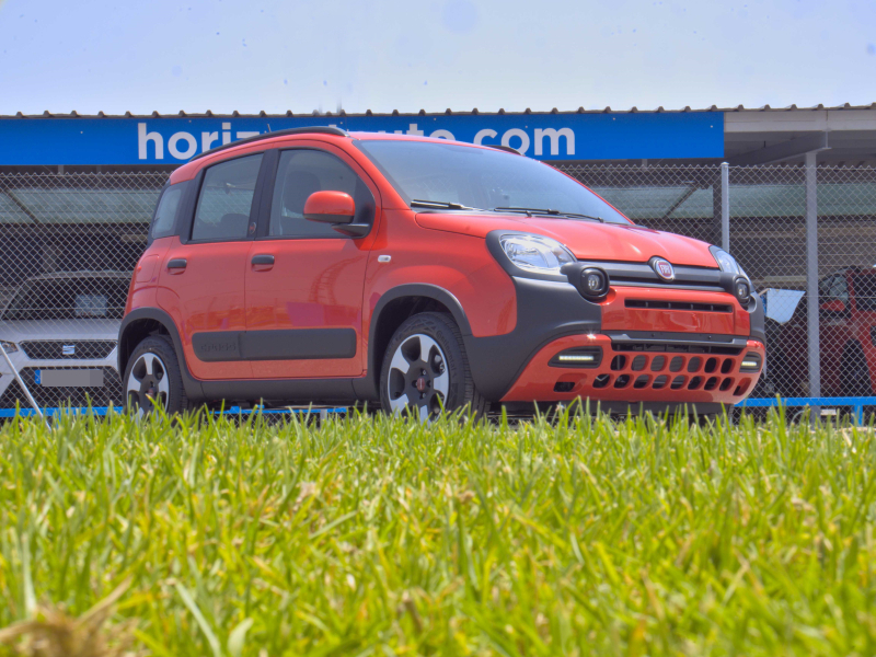 Fiat Panda Cross Lim Ed. Red. 1.0 Híbrido  70cv Rojo