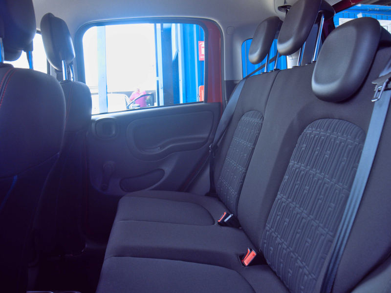 Fiat Panda Cross Lim Ed. Red. 1.0 Híbrido  70cv Rojo