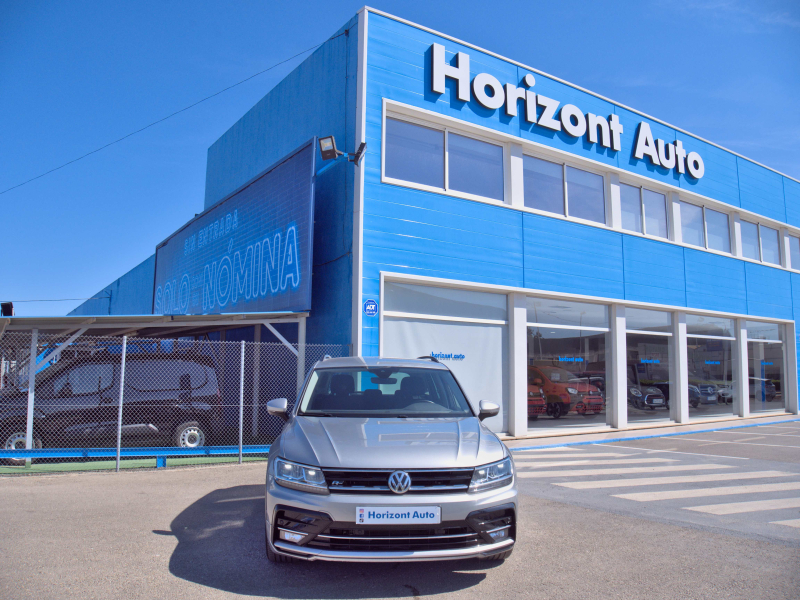 Volkswagen Tiguan Advance BMotion Rline 1.5 TSI  150cv Gris metalizado