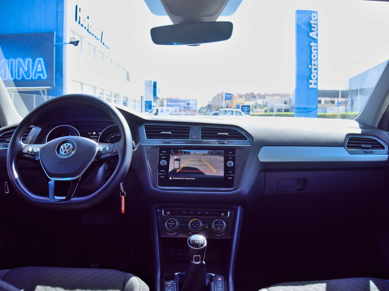 Volkswagen Tiguan Advance BMotion Rline 1.5 TSI  150cv Gris metalizado