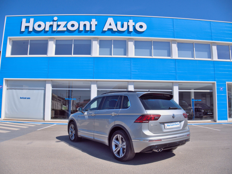 Volkswagen Tiguan Advance BMotion Rline 1.5 TSI  150cv Gris metalizado
