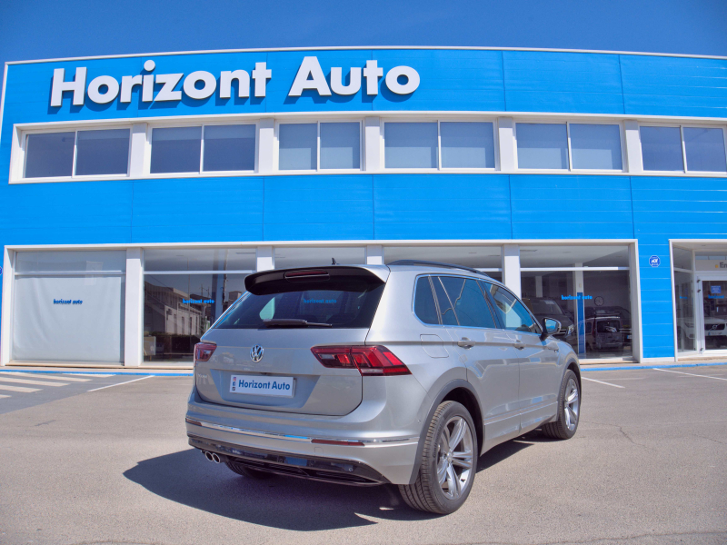 Volkswagen Tiguan Advance BMotion Rline 1.5 TSI  150cv Gris metalizado