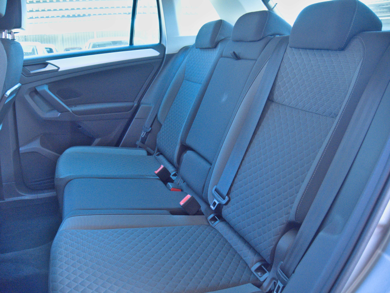 Volkswagen Tiguan Advance BMotion Rline 1.5 TSI  150cv Gris metalizado