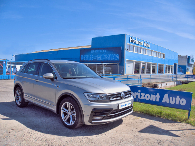 Volkswagen Tiguan Advance BMotion Rline 1.5 TSI  150cv Gris metalizado