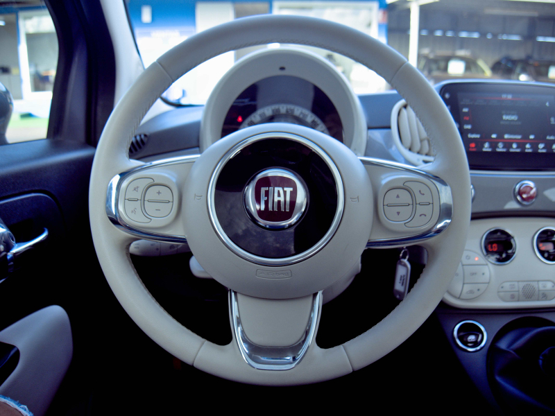 Fiat 500 HÍBRIDO Dolce vita 1.0 70cv Gris metalizado