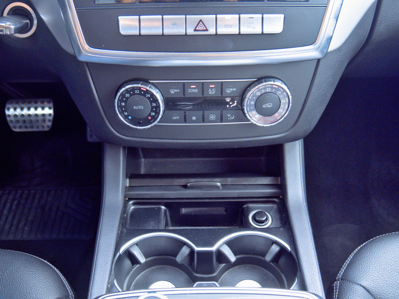 Mercedes-Benz ML 250 Bluetec Diesel 2.2D  204cv Azul metalizado