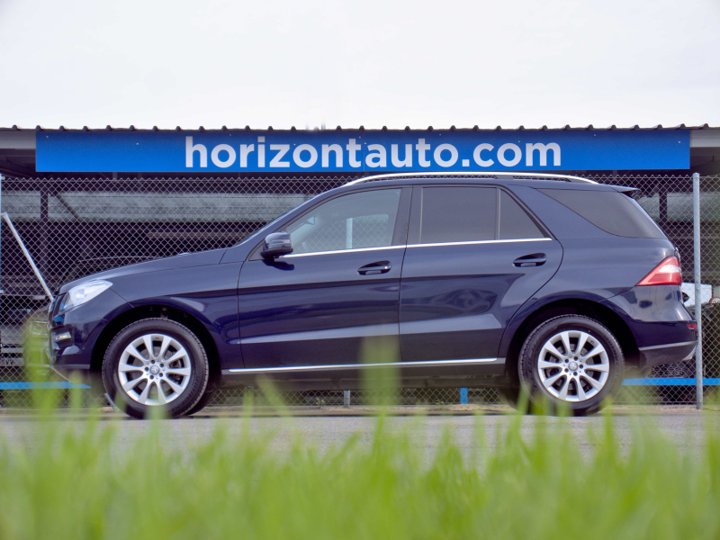 Mercedes-Benz ML 250 Bluetec Diesel 2.2D  204cv Azul metalizado