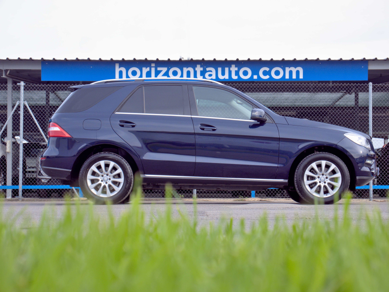 Mercedes-Benz ML 250 Bluetec Diesel 2.2D  204cv Azul metalizado