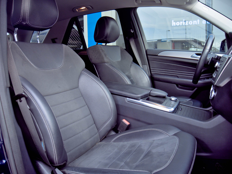 Mercedes-Benz ML 250 Bluetec Diesel 2.2D  204cv Azul metalizado