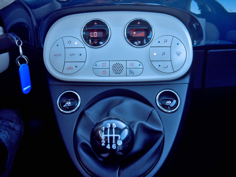 Fiat 500 HÍBRIDO Dolce vita 1.0 70cv Azul