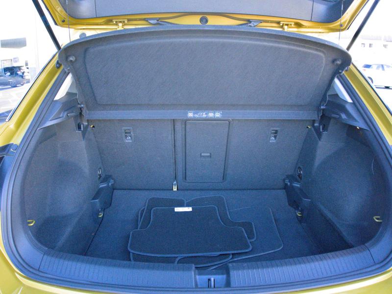 Volkswagen T-ROC Advance 1.5 DSG 7 marchas 150cv Oro