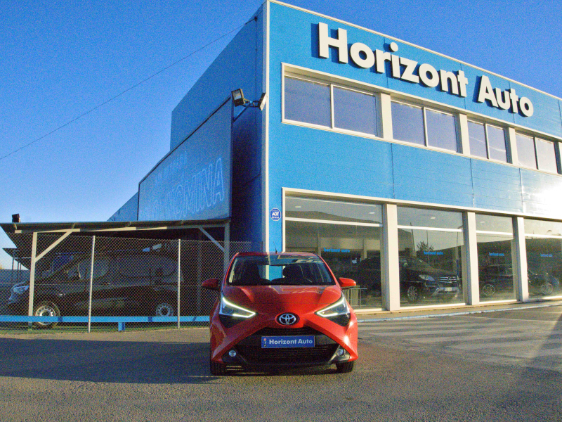 Toyota Aygo 1.0i Xplay 72cv Rojo