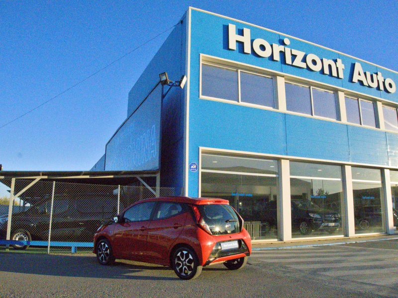 Toyota Aygo 1.0i Xplay 72cv Rojo