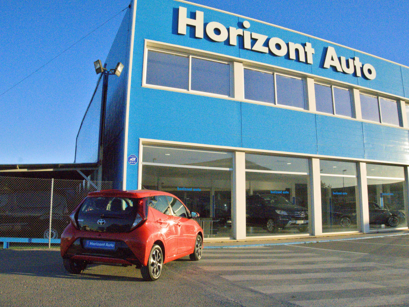 Toyota Aygo 1.0i Xplay 72cv Rojo