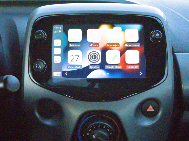 Toyota Aygo 1.0i Xplay 72cv Rojo