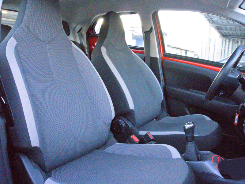 Toyota Aygo 1.0i Xplay 72cv Rojo