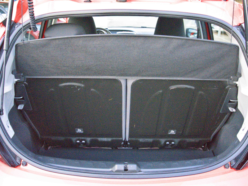 Toyota Aygo 1.0i Xplay 72cv Rojo