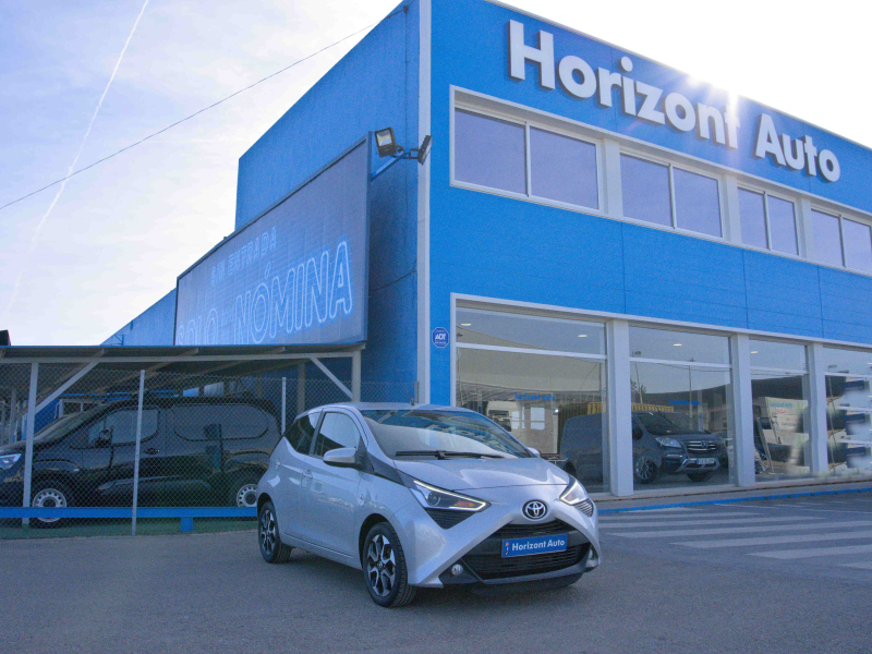 Toyota Aygo 1.0i Xplay 72cv Gris