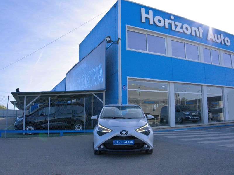 Toyota Aygo 1.0i Xplay 72cv Gris