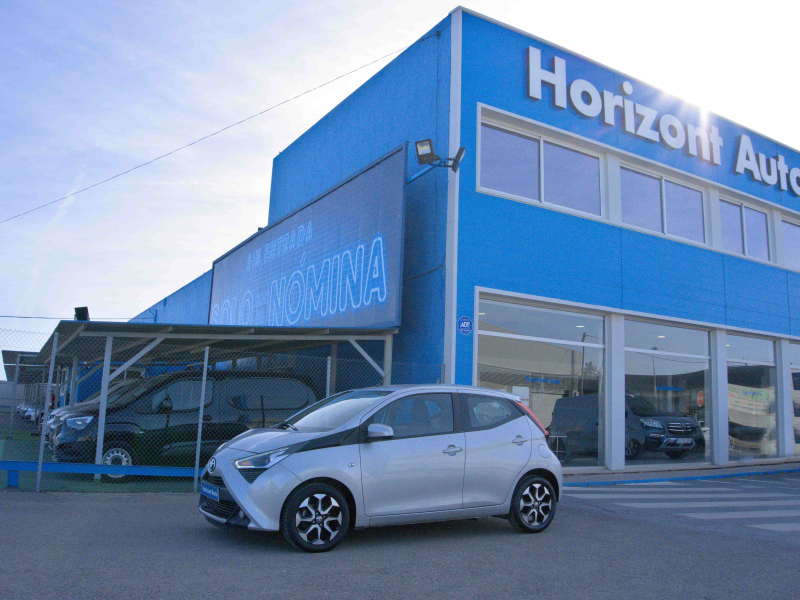 Toyota Aygo 1.0i Xplay 72cv Gris
