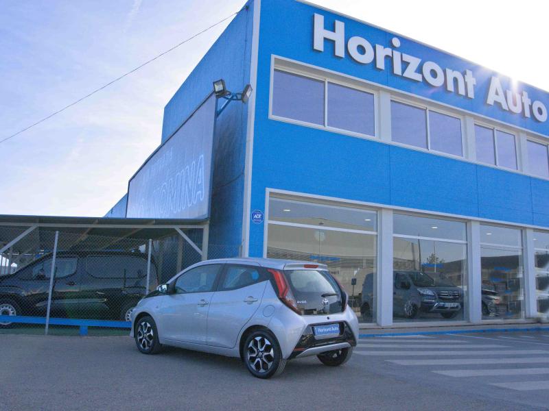 Toyota Aygo 1.0i Xplay 72cv Gris