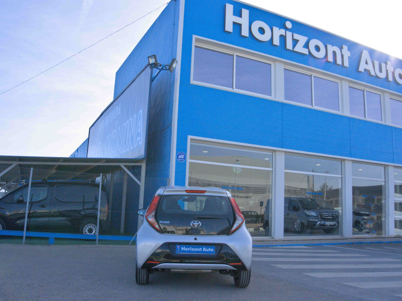 Toyota Aygo 1.0i Xplay 72cv Gris
