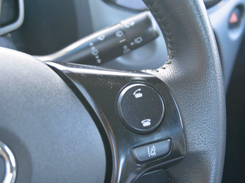 Toyota Aygo 1.0i Xplay 72cv Gris