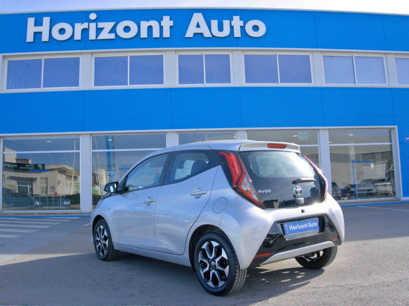 Toyota Aygo 1.0i Xplay 72cv Gris