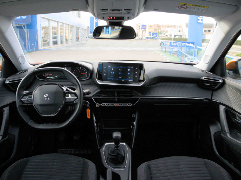 Peugeot 2008 1.2 Active pack 110cv Naranja