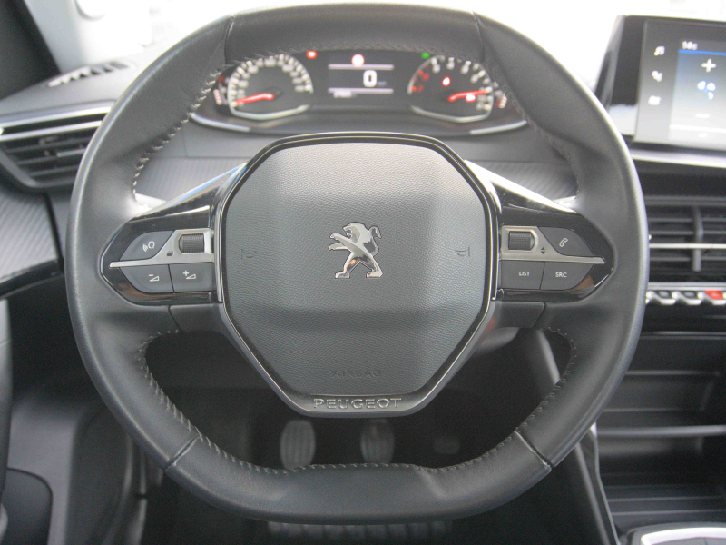 Peugeot 2008 1.2 Active pack 110cv Naranja