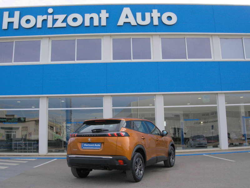 Peugeot 2008 1.2 Active pack 110cv Naranja
