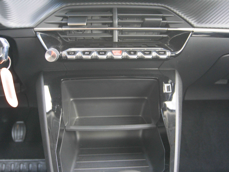 Peugeot 2008 1.2 Active pack 110cv Naranja