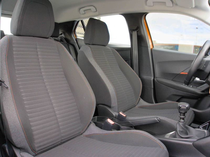 Peugeot 2008 1.2 Active pack 110cv Naranja