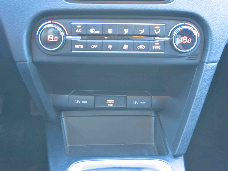 KIA XCeed 1.0 120cv Rojo
