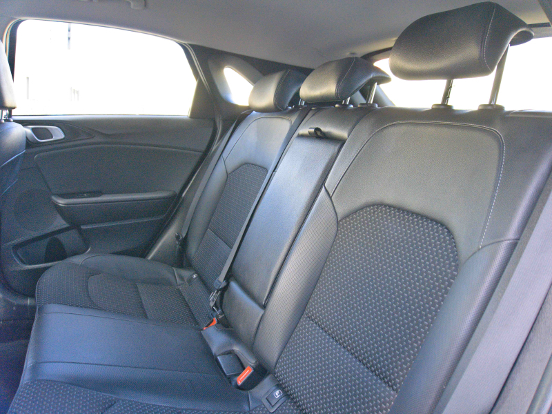 KIA Ceed Tech 1.0TGDi  120cv Blanco