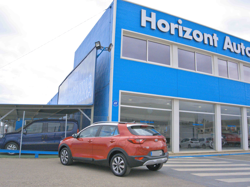 KIA Stonic Drive 1.0TGDi MHEV  100cv Rojo