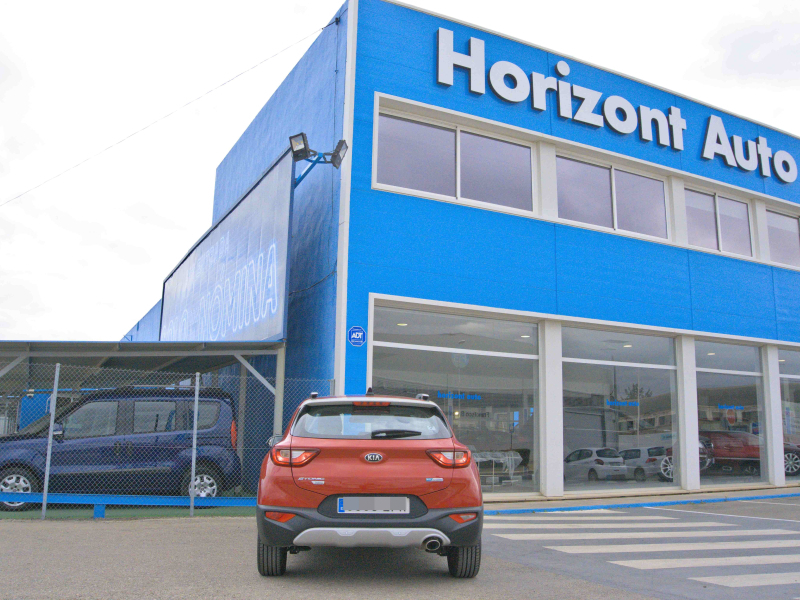 KIA Stonic Drive 1.0TGDi MHEV  100cv Rojo