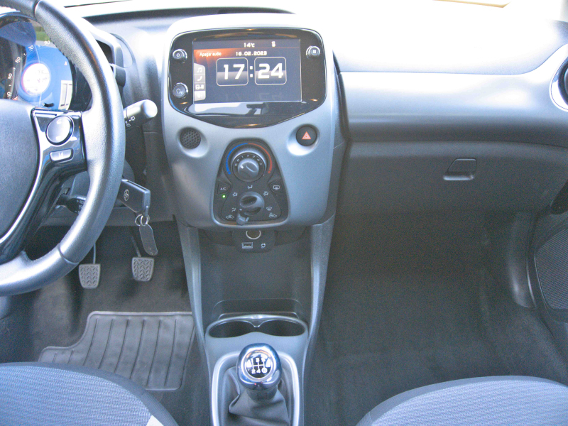 Toyota Aygo 1.0i Xplay 72cv Negro