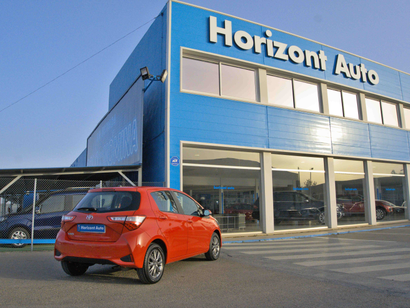 Toyota Yaris Active 1.0  72cv Rojo