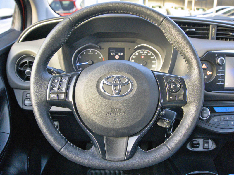 Toyota Yaris Active 1.0  72cv Rojo