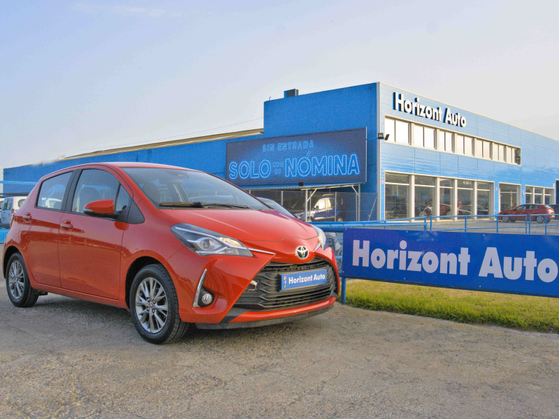 Toyota Yaris Active 1.0  72cv Rojo