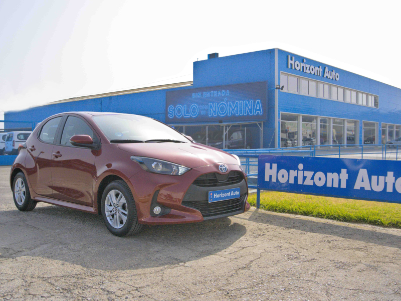 Toyota Yaris Active Tech 1.5 120H eCVT Híbrido  120cv Granate