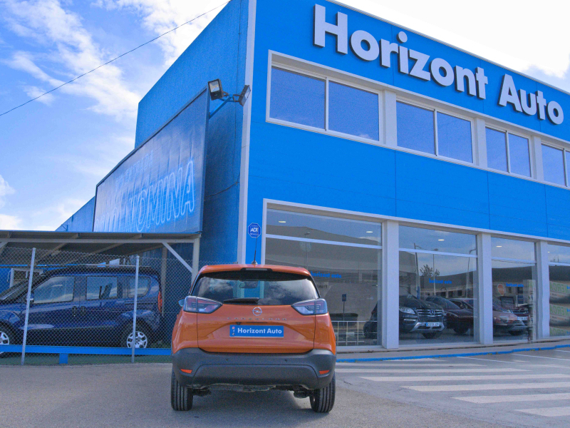 Opel Crossland 1.5D  110cv Naranja